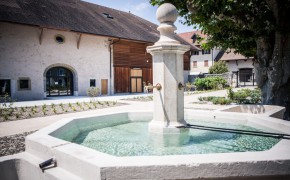 EURL Bruno VÉROT : Rénovation de la fontaine du Chatelard à Ferney-Voltaire